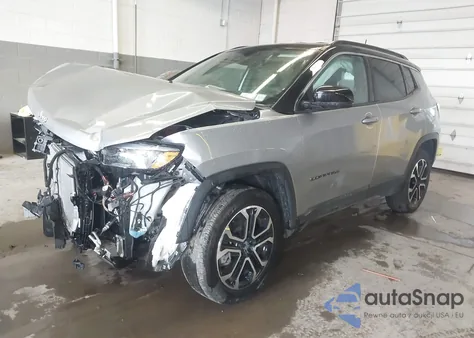 2024 Jeep Compass Limited 4X4 z USA, uszkodzony, nr VIN 3C4NJDCN5RT593940